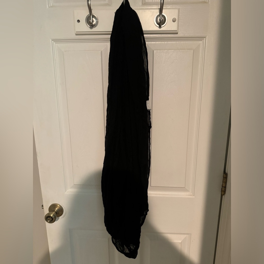 🖤Charming Charlie Black ∞ Scarf
